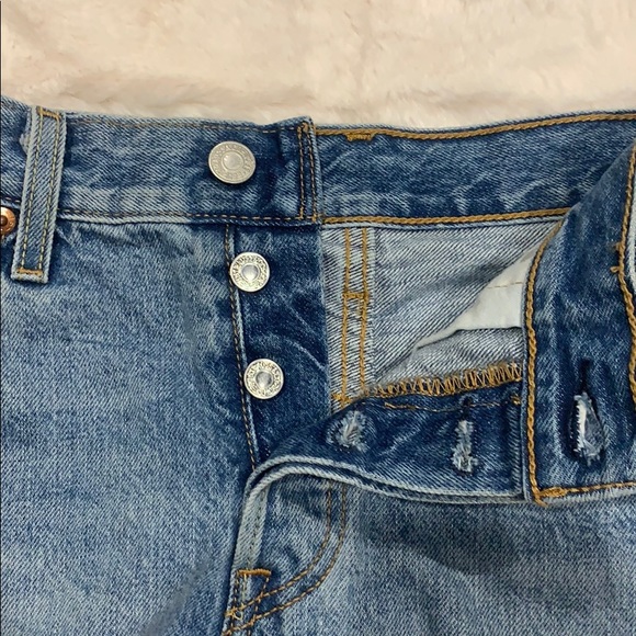 Levi 501 High-Rise shorts - Picture 3 of 4